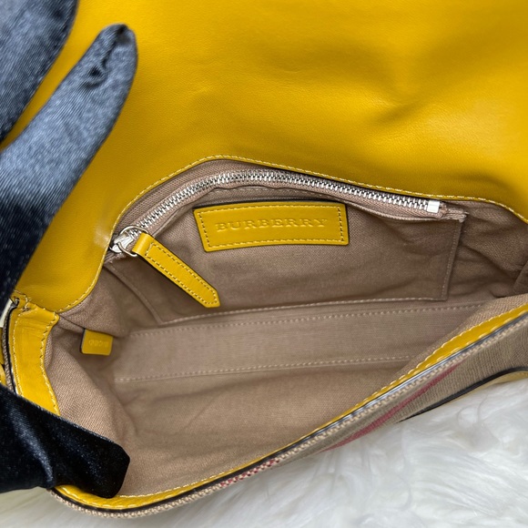 SOLD!!! Authentic Burberry Crossbody Bag - Picture 5 of 15